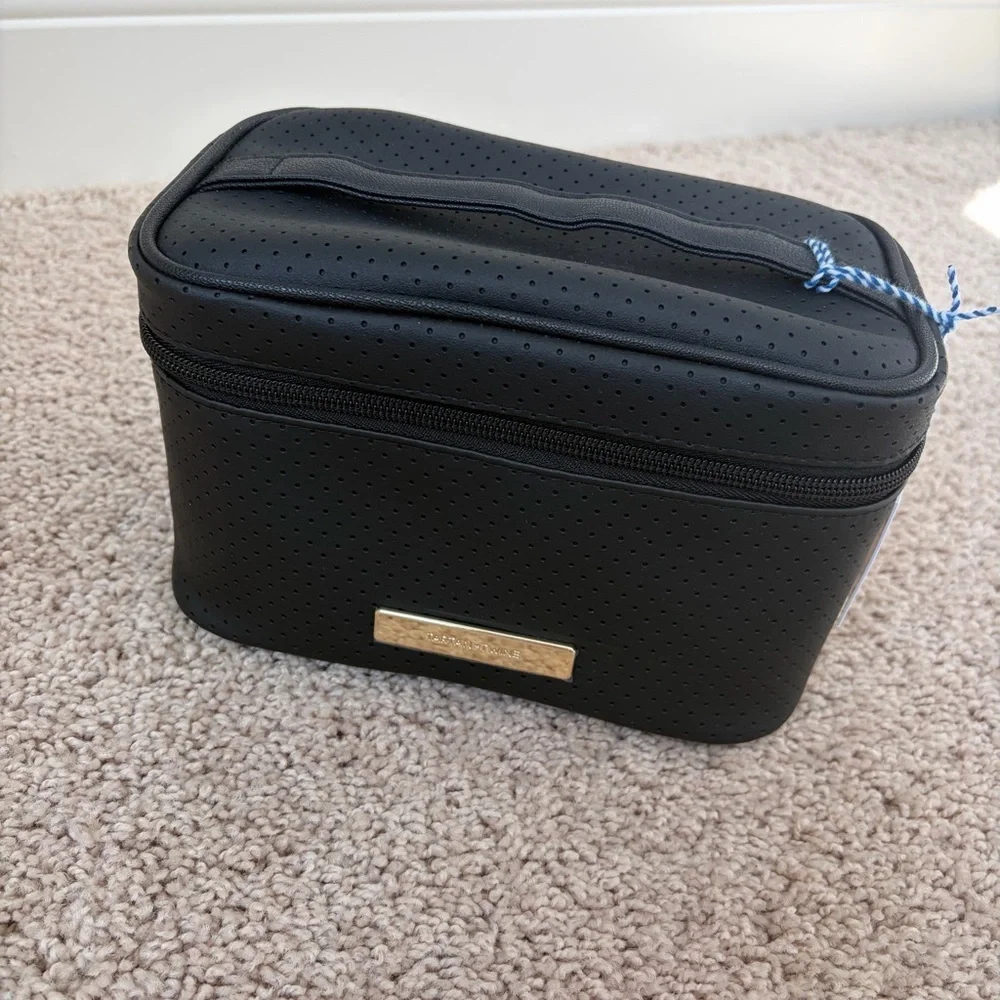 Tartan + Twine Black soft train case Cosmetic Bag two piece set